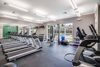 24/7 Fitness Center